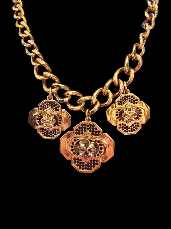 Ann Taylor Jewelry - Ann Taylor chunky gold-tone